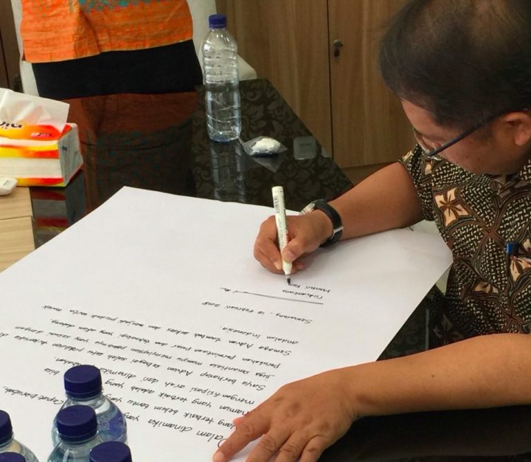 Pesan Rudiantara Saat Kunjungi Pabrik Telepon Genggam Advan