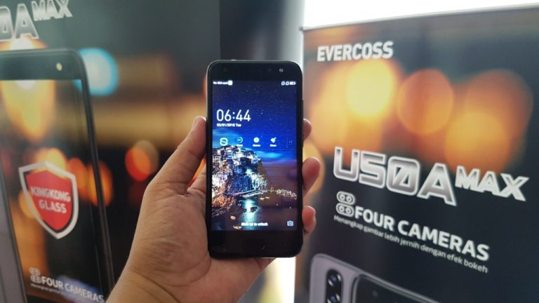 Evercoss U50A Max, Ponsel 4 Kamera Harga Rp 1 Jutaan