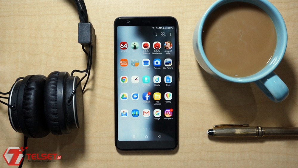 Review Asus ZenFone Max Plus M1
