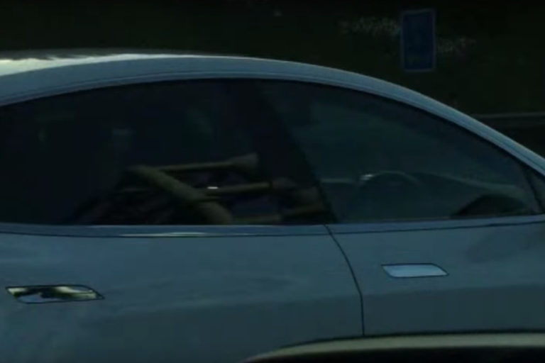 Tesla S 60