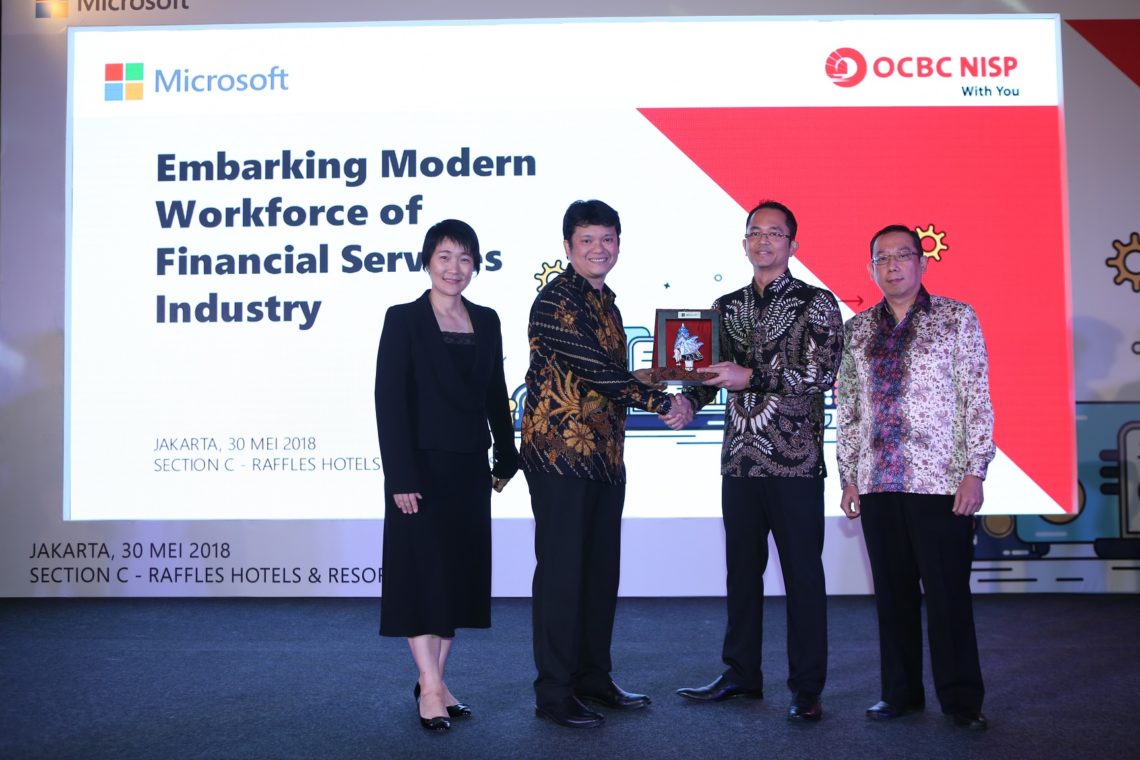 Embarking Modern Workforce in FSI Industry with OCBC NISP - Copy Transformasi Digital Bank OCBC NISP