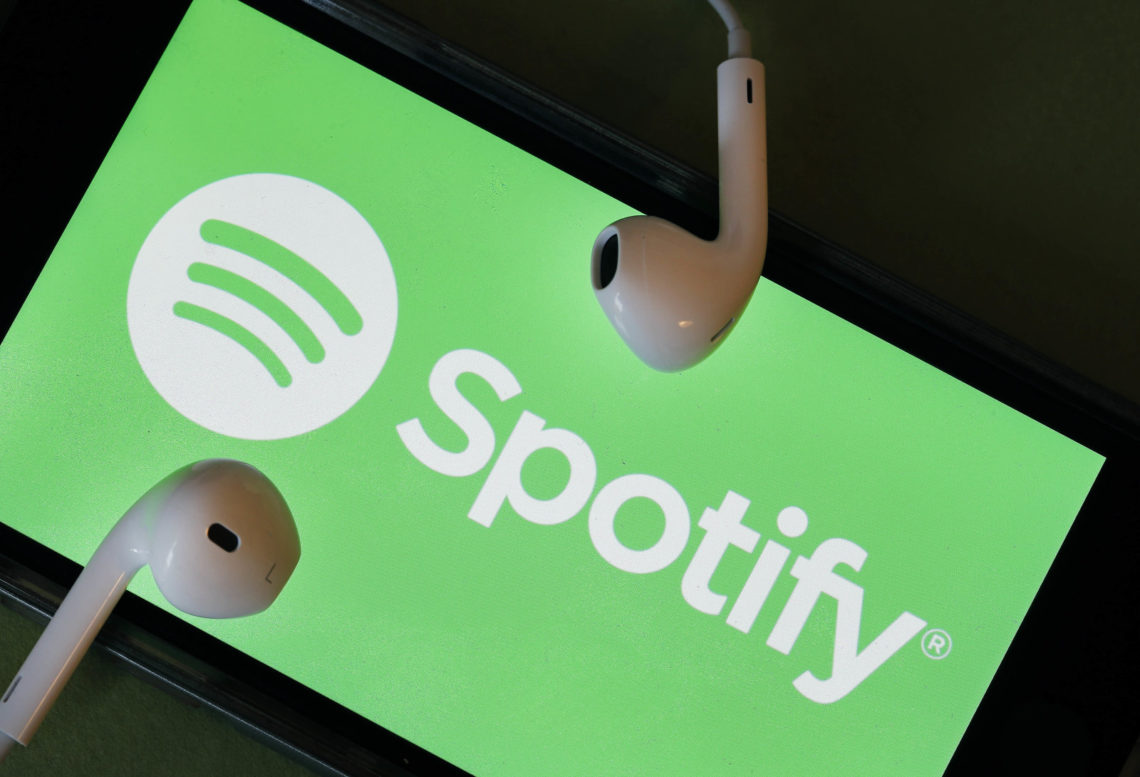 Musical Website Spotify Illustration In Paris Pemutar Musik Spotify