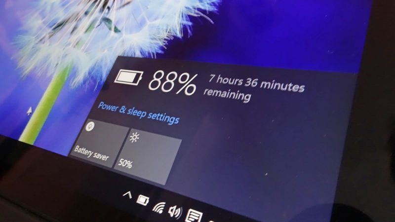 Laporan pemakaian baterai di Windows 10 Laporan pemakaian baterai di Windows 10