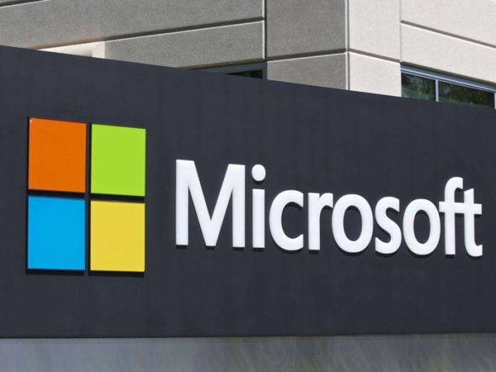 Cuma Butuh Setahun Microsoft Kembali Tumbangkan Amazon