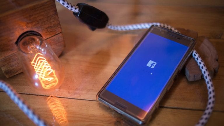 Facebook Putus Akses Pengguna ke Ratusan Ribu Aplikasi