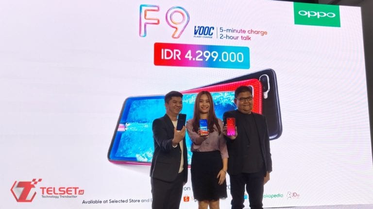 Oppo F9 Dirilis