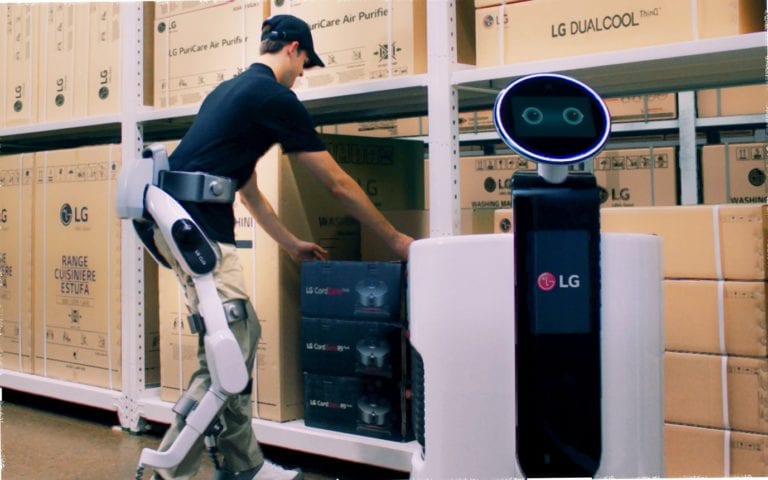 LG Kenalkan CLOi SuitBot, Robot ‘Human-Centric’