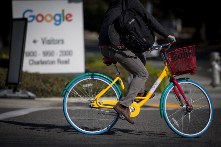 Maret 2019, Uni Eropa akan Pajaki Google, Facebook dkk