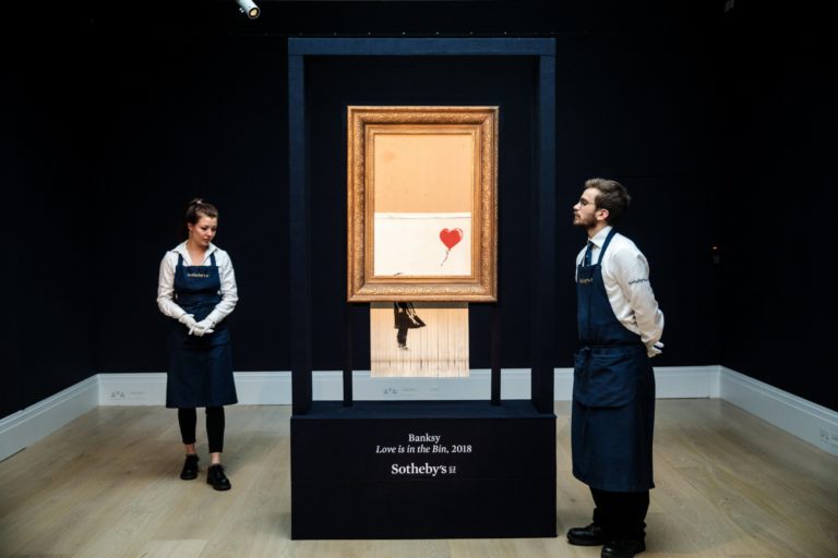 Banksy Gagal Hancurkan Lukisan Seharga Rp 21 Miliar