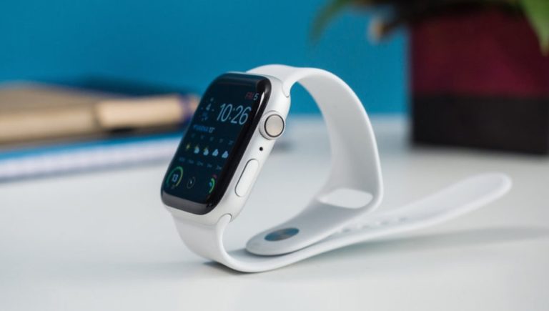 Oh Tidak, Bug Bikin Apple Watch 4 Reboot Terus