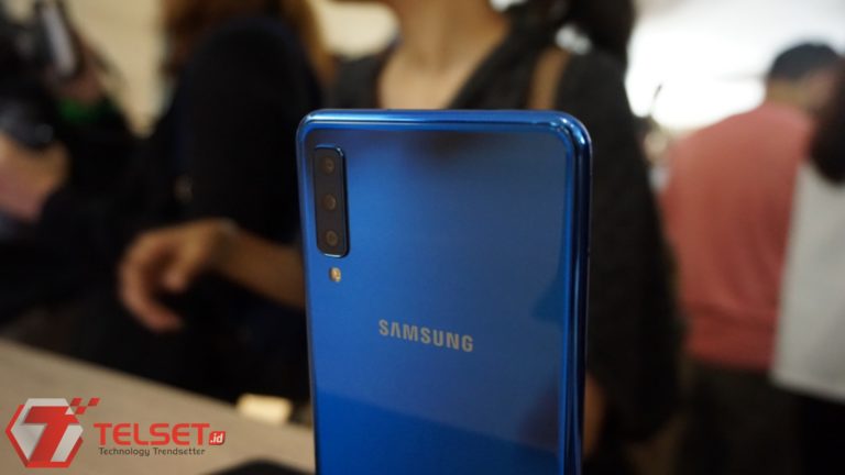 Galaxy A7 (2018) versi tertinggi