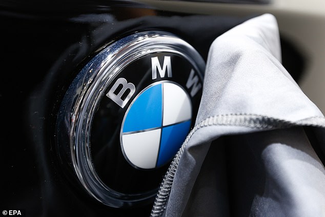 Gandeng Uber, BMW Bakal Bikin Taksi Online di China