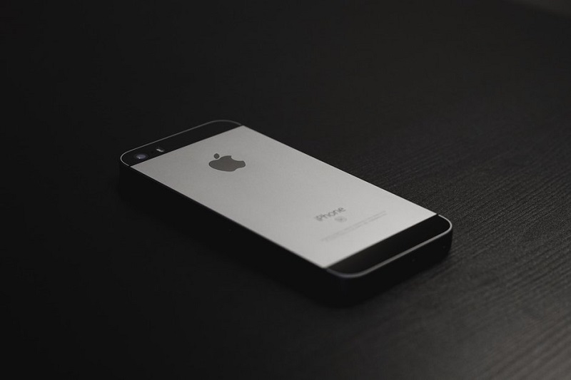 Apple-declares-the-iPhone-5-vintage-in-the-States-obsolete-for-the-rest-of-the-world