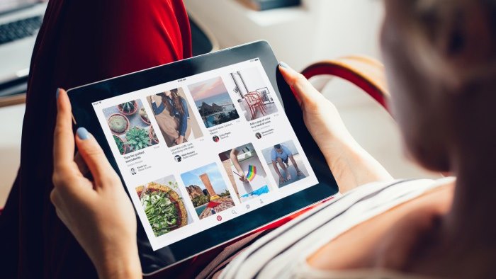 Upload foto di Instagram