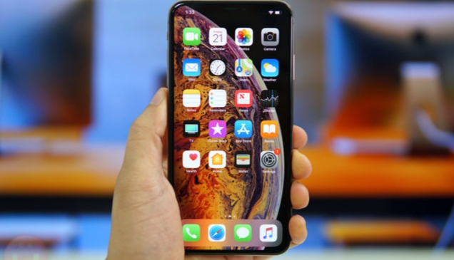 Apple Pertahankan Notch di iPhone sampai 2020?   