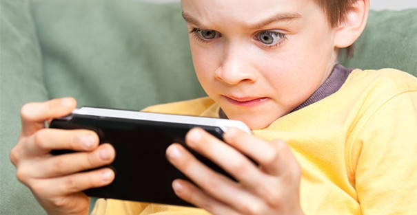 Game Ponsel Bikin Siswa di Jepang Alami Gangguan Mata