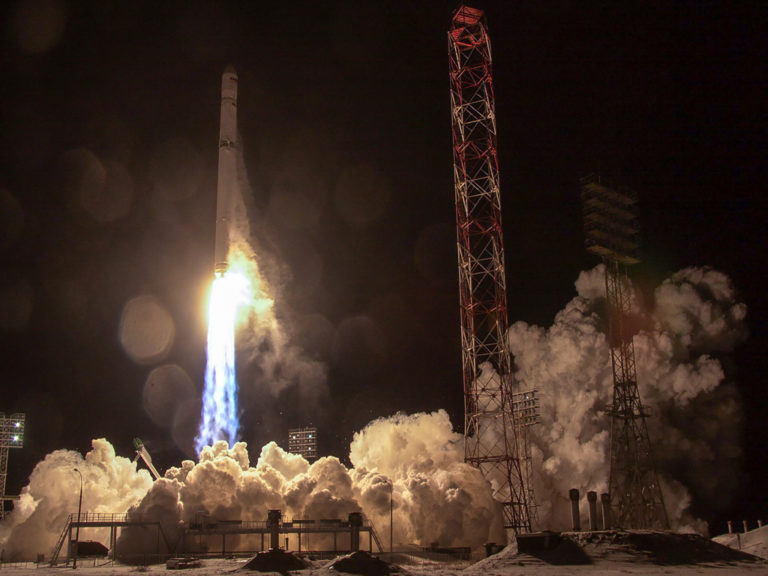 Abaikan Peringatan AS, Iran Gagal Luncurkan Satelit