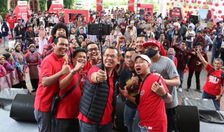 DJ Vee Felicia & Dul Jaelani Meriahkan Youth Festival 2019