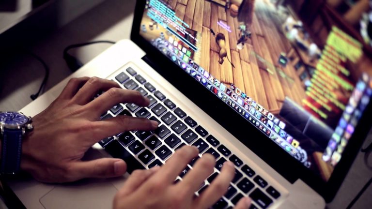 Bak Film, Pasangan Gamer Ini Menikah Setelah Main RPG Bareng