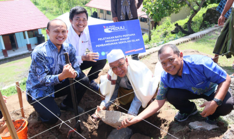 Pasca Gempa, XL Bangun Gedung Sekolah di Lombok Utara