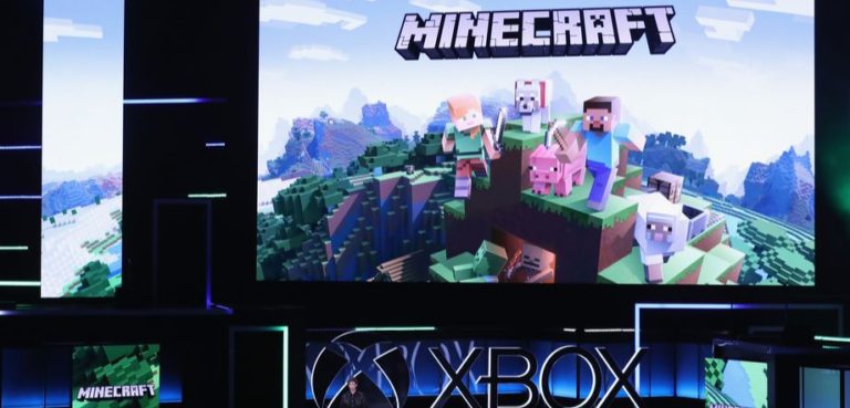 Microsoft Penuhi Janji Campakkan Kreator Minecraft