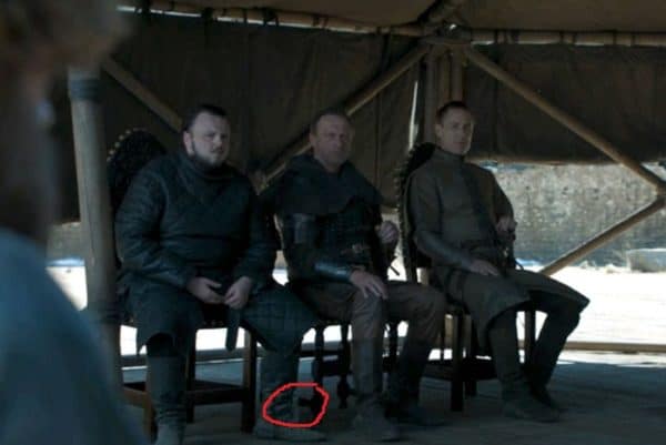 20-game-of-thrones-water-bottle.w700.h467 Game of Thrones