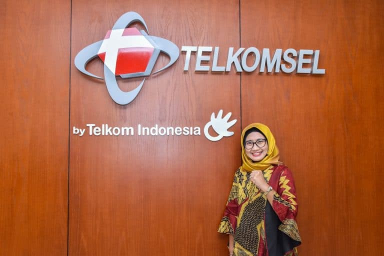 Emma Sri Martini, “New Kid on the Block” yang Jadi Bos Telkomsel