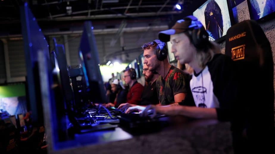 gamers_reuters_1557746504472