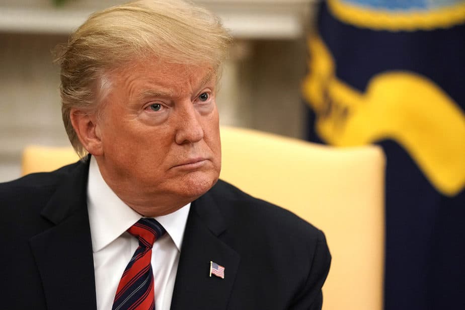 Donald Trump Blokir Aplikasi China