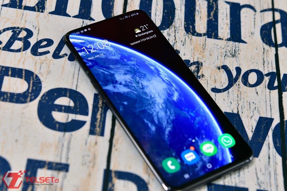 Samsung Galaxy A80