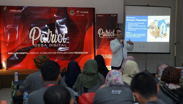 Telkomsel Patriot Desa Digital Roadshow