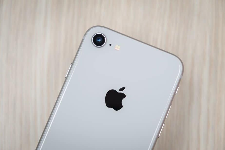 Apples-iPhone-SE-2-will-be-the-perfect-phone-for-President-Trump Ponsel BM ITF