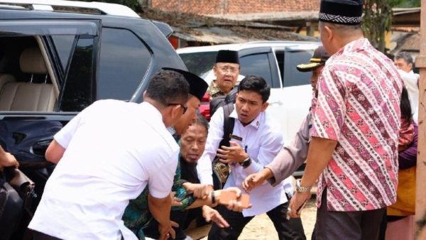 Wiranto Ditusuk