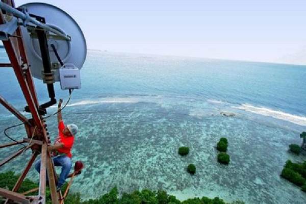 Operator Masih Mengkaji Soal Palapa Ring Timur