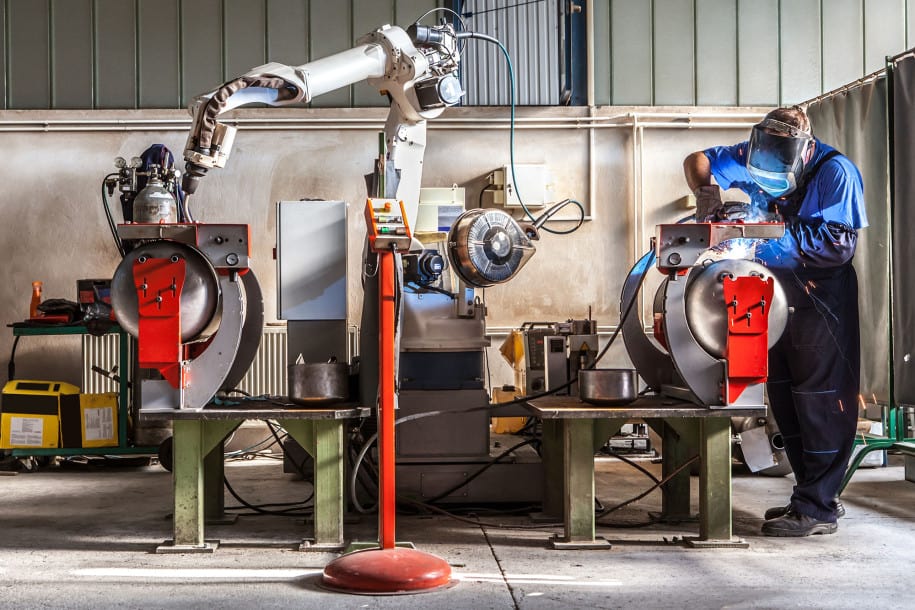 workplace-robots-sabotage Manusia robot