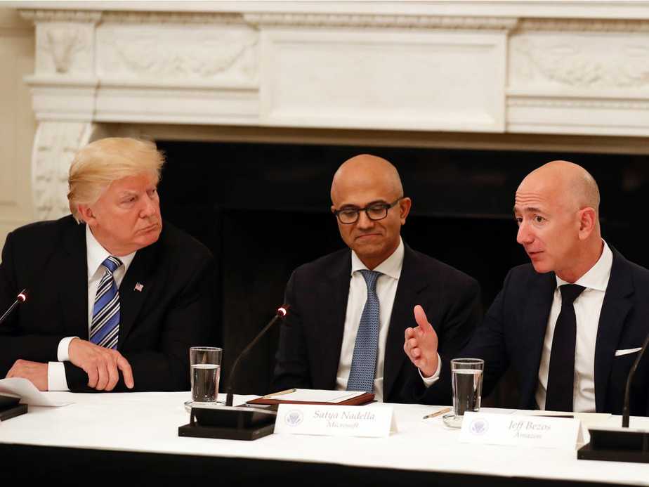 5d5297becd9784097d3883d5 Amazon Salahkan Donald Trump