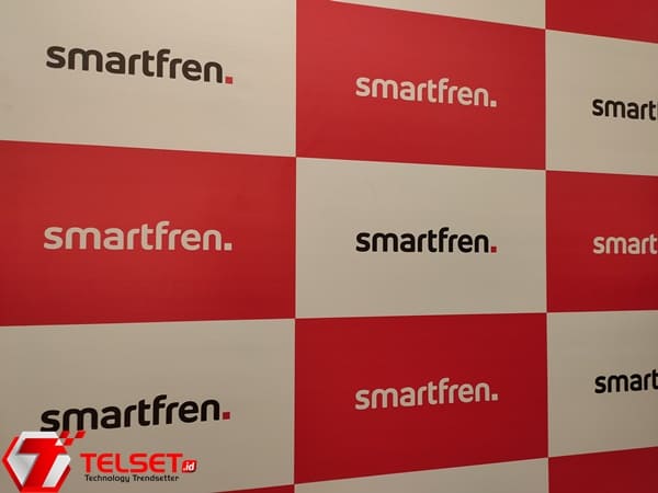 Logo Baru Smartfren Smartfren ganti logo