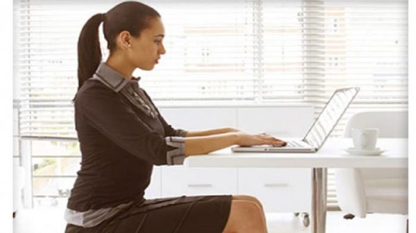 Tips sehat pakai laptop