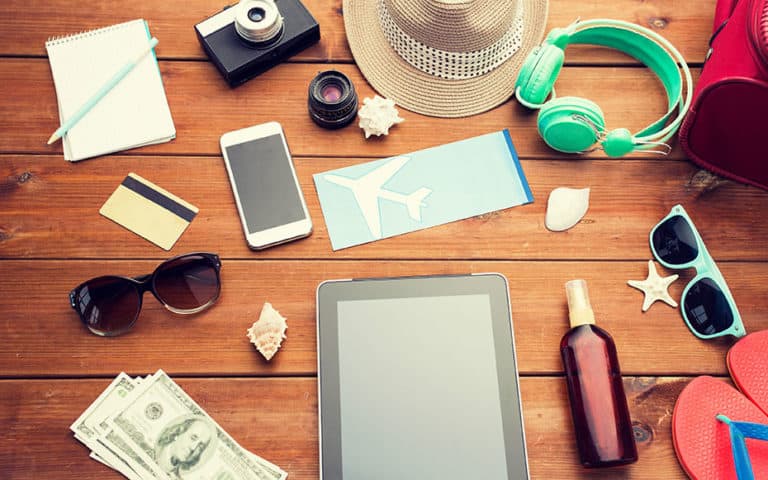 Anti Mati Gaya! 5 Gadget Ini Wajib Dibawa Saat Liburan