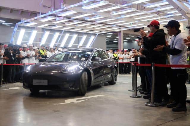 Rekor Tesla