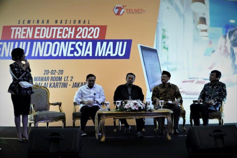 Menyandingkan Teknologi dan Pendidikan Demi Kuliatas Hidup Lebih Baik