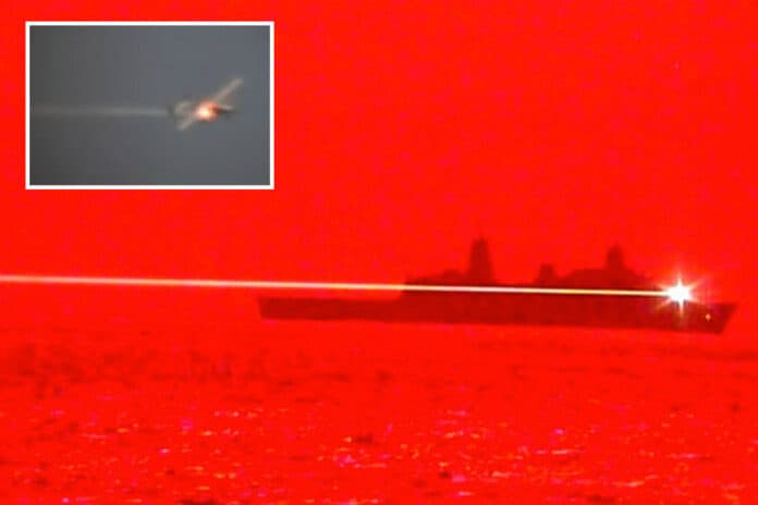 Angkatan Laut AS uji Meriam laser