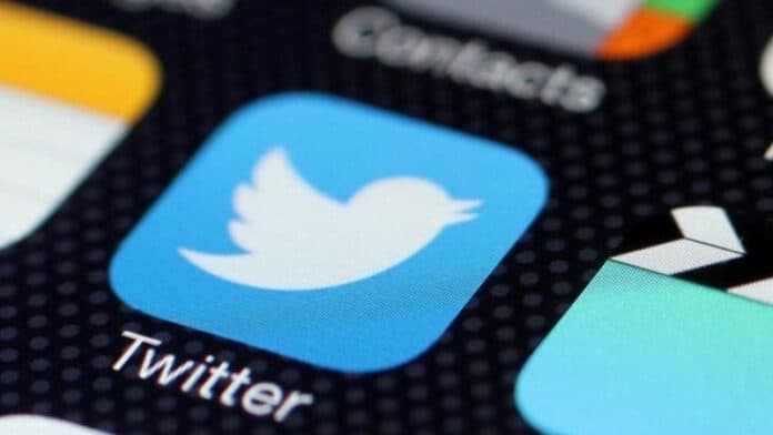 Twiter terjemahan