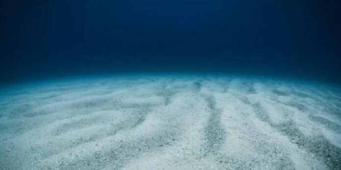Laut Terdalam di Dunia