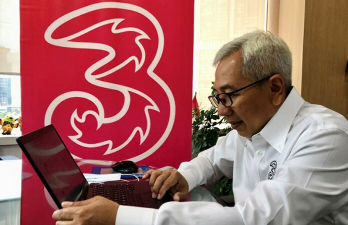 Admin Medsos bos Tri