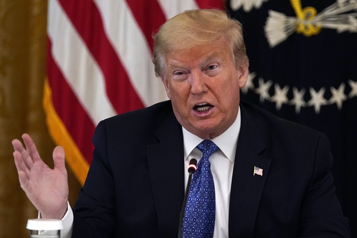 Donald Trump Positif Covid-19