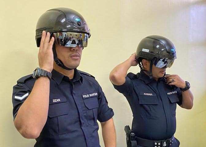 Helm Pemindai Suhu