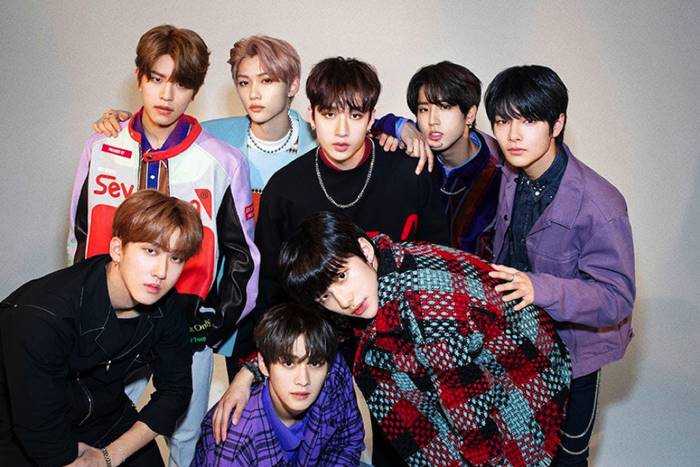 Stray Kids Shopee