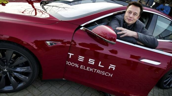 Elon Musk Tesla Elon Musk Coba Jual Tesla ke Apple