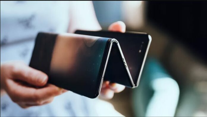 TCL-zigzag-foldable-phone-prototype tren smartphone lipat 2021